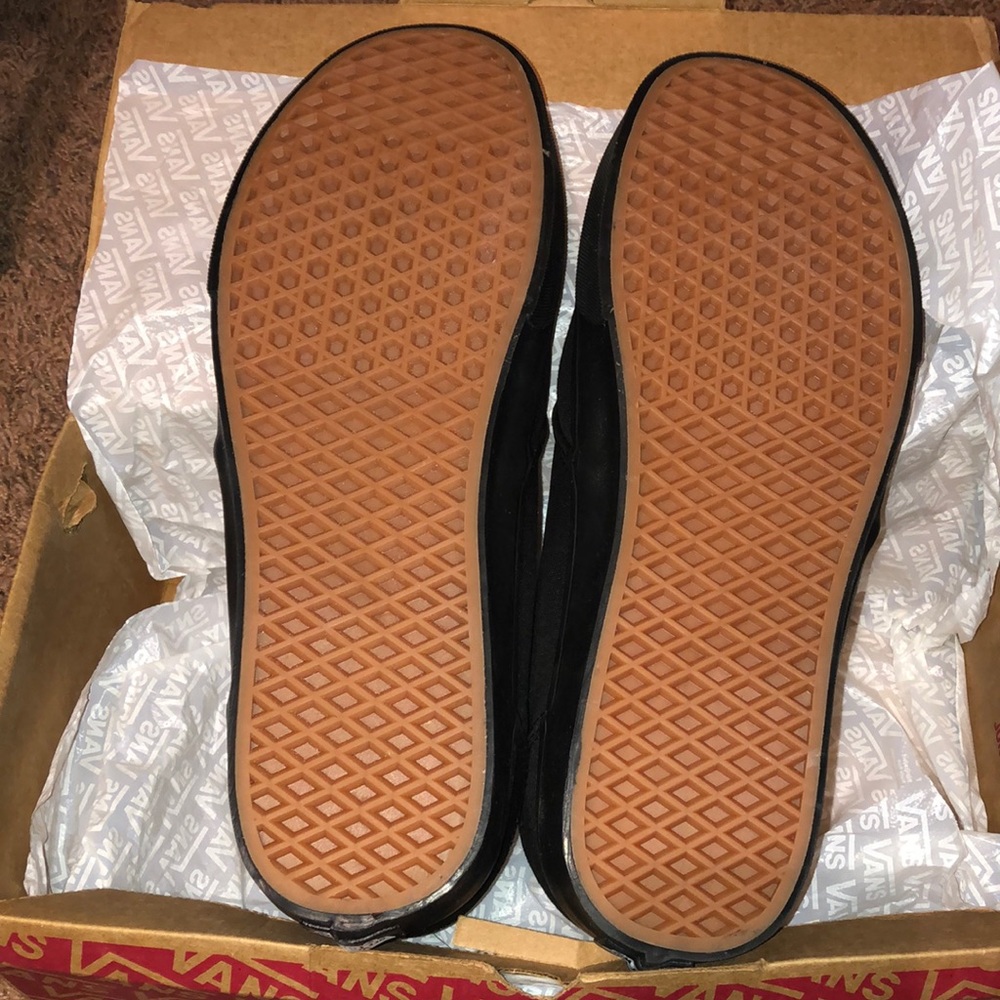 🆕️ Vans - Picture 2 of 4